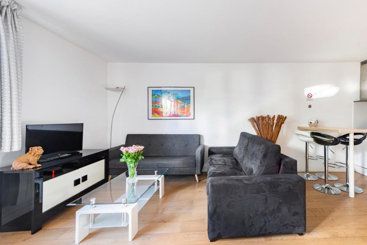 Nice Flat 5 Min Walking From The Sea ภายนอก รูปภาพ